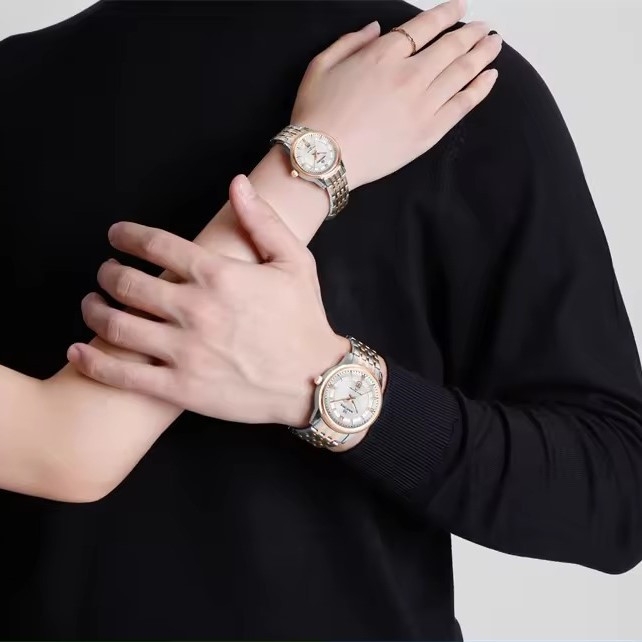 ست ساعت مچی عقربه ای زنانه و مردانه نیوی فورس مدل NF9228SWRG